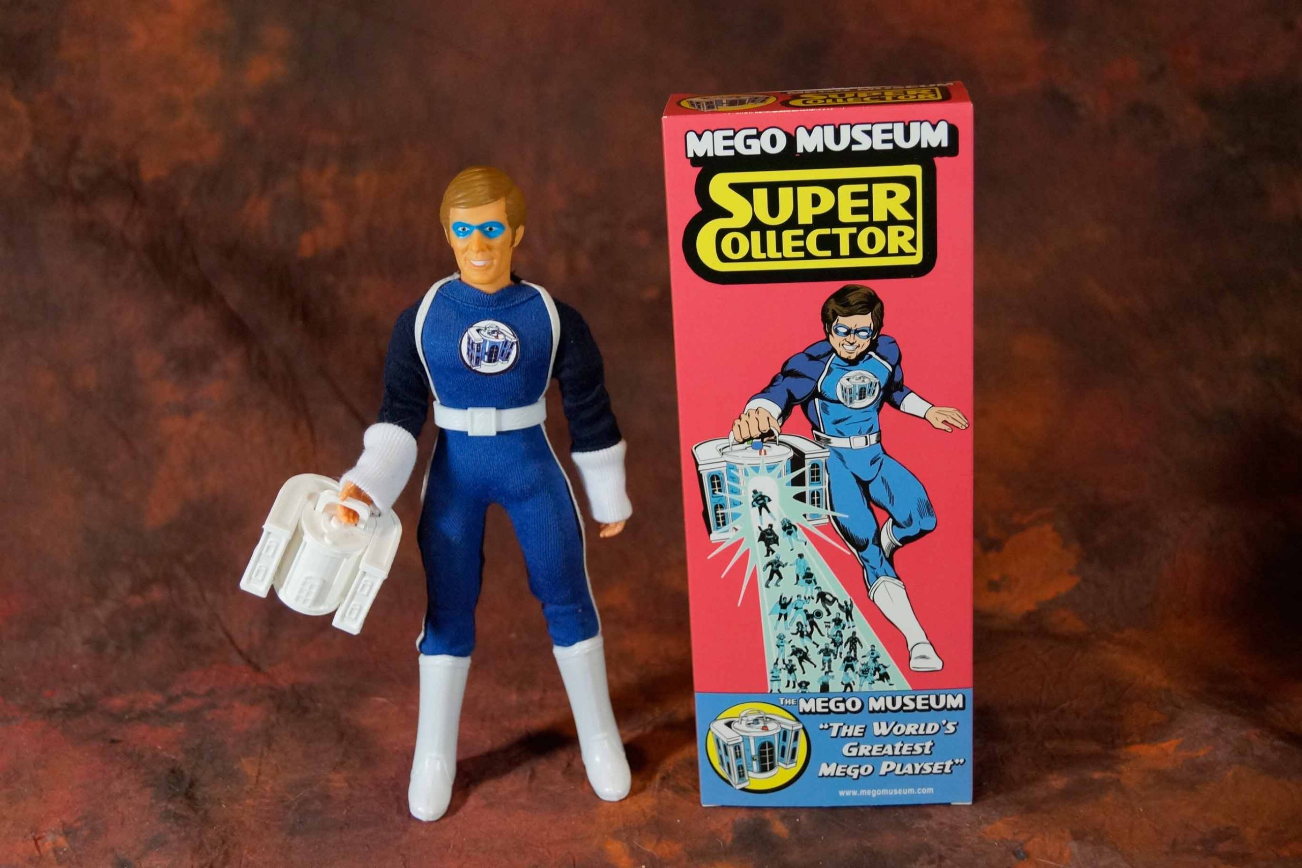 My current modern Mego figure setup! (w/ additional figures from Figures  Toy Company and Super Action Stuff ice cream cone) : r/ActionFigures